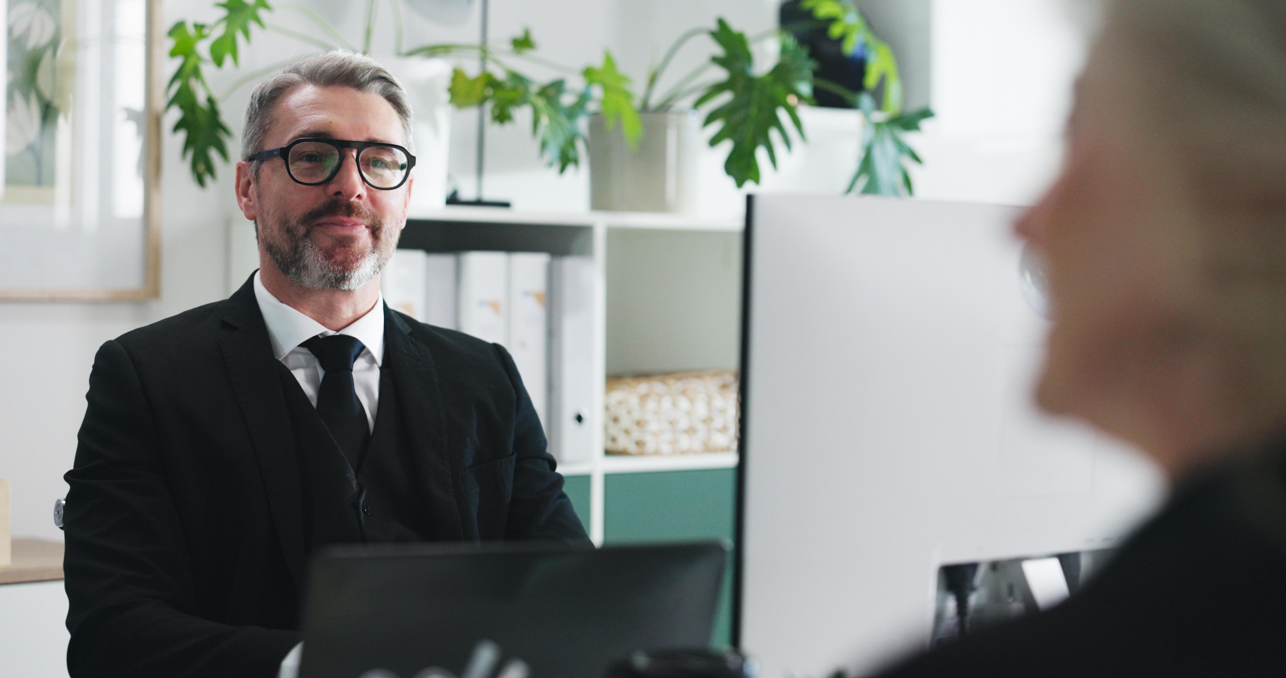 How HR Improves Employee Management